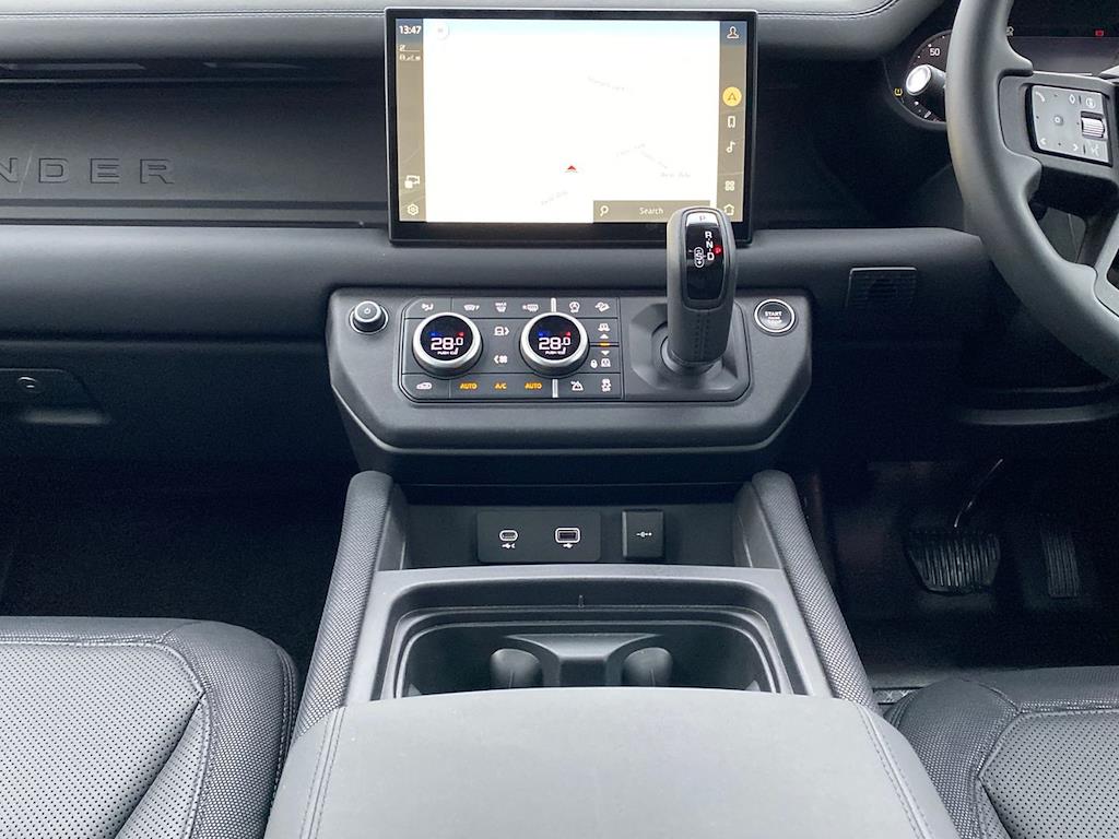 Used Land Rover Defender 2024 for sale - 76957538: Photo 14
