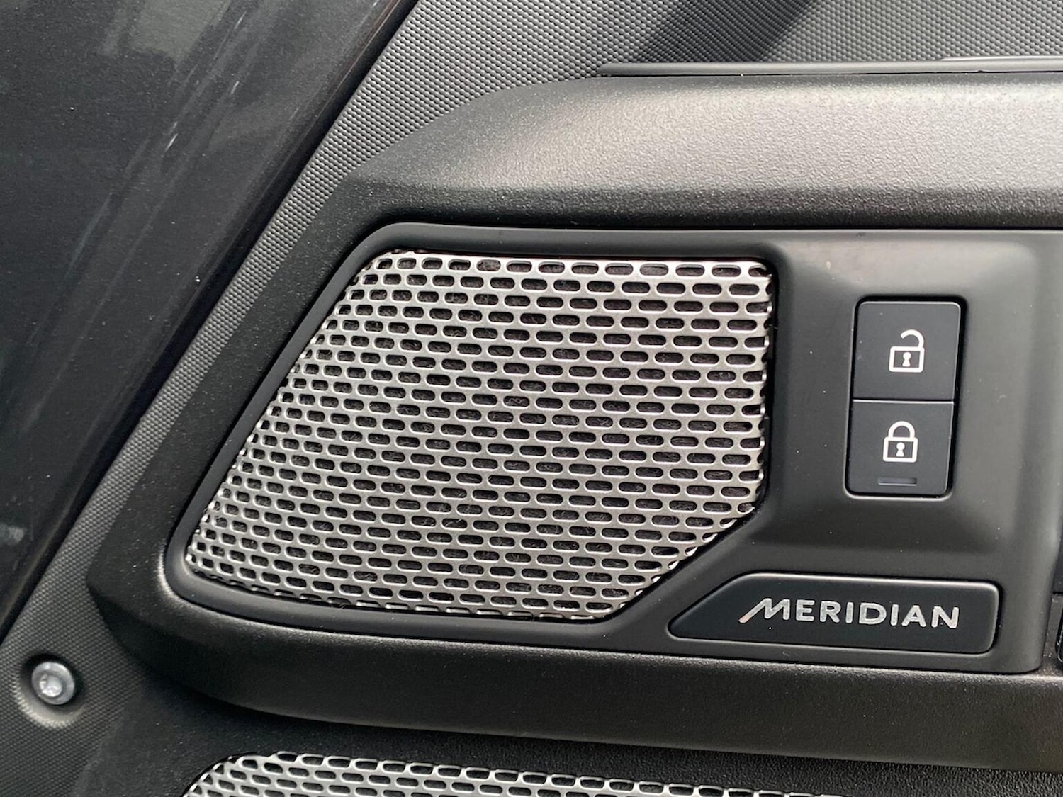 Used Land Rover Defender 2024 for sale - 76957538: Photo 24