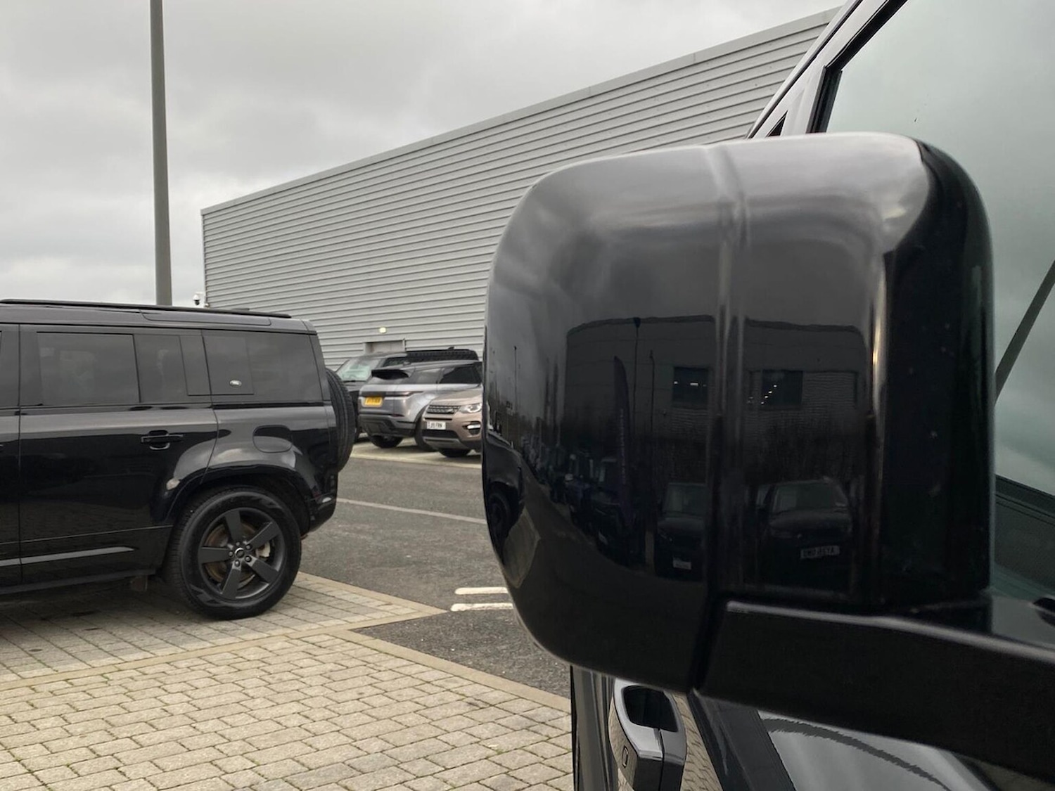 Used Land Rover Defender 2024 for sale - 76957538: Photo 27