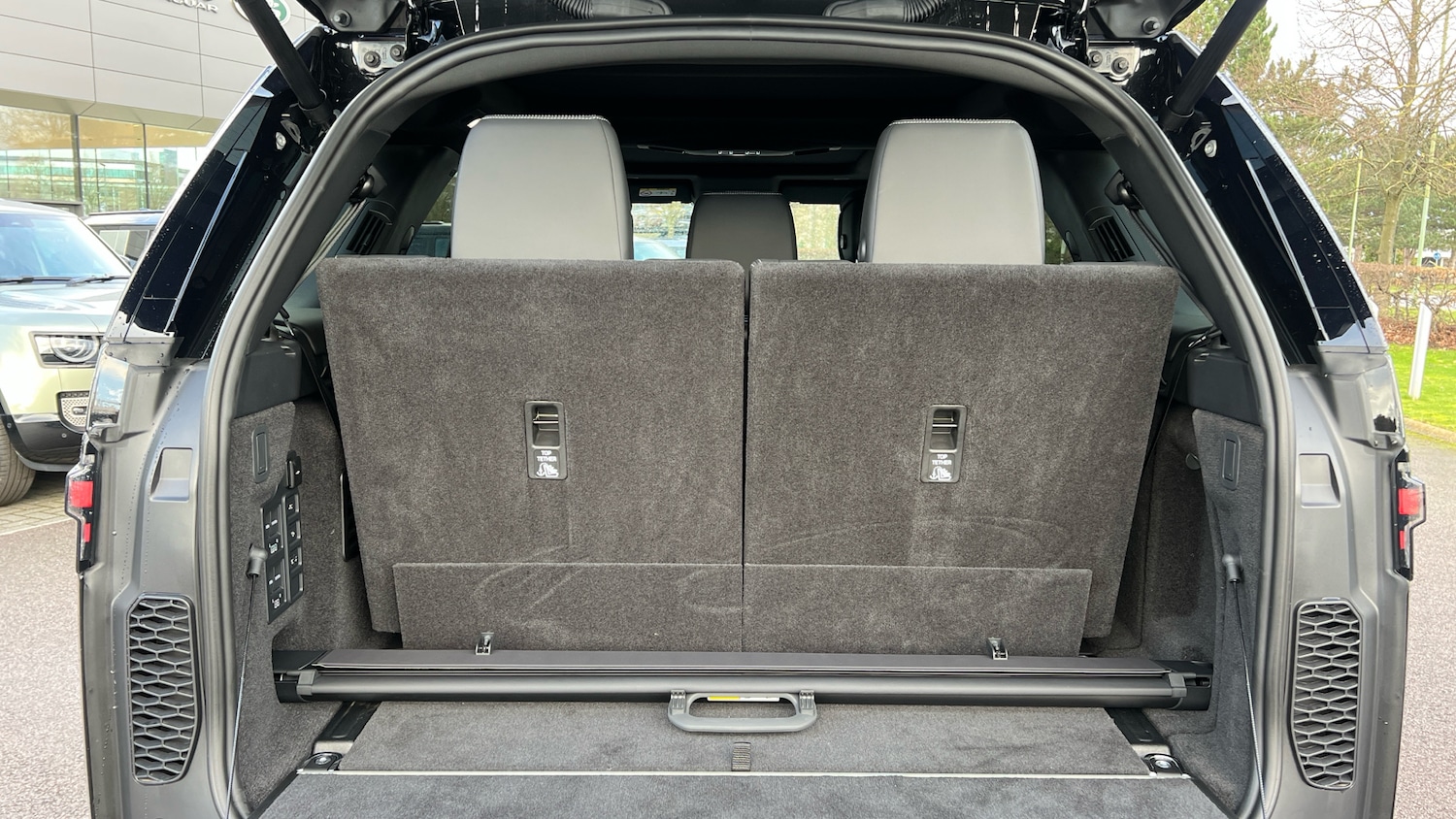 Used Land Rover Discovery for sale - 77610440: Photo 21