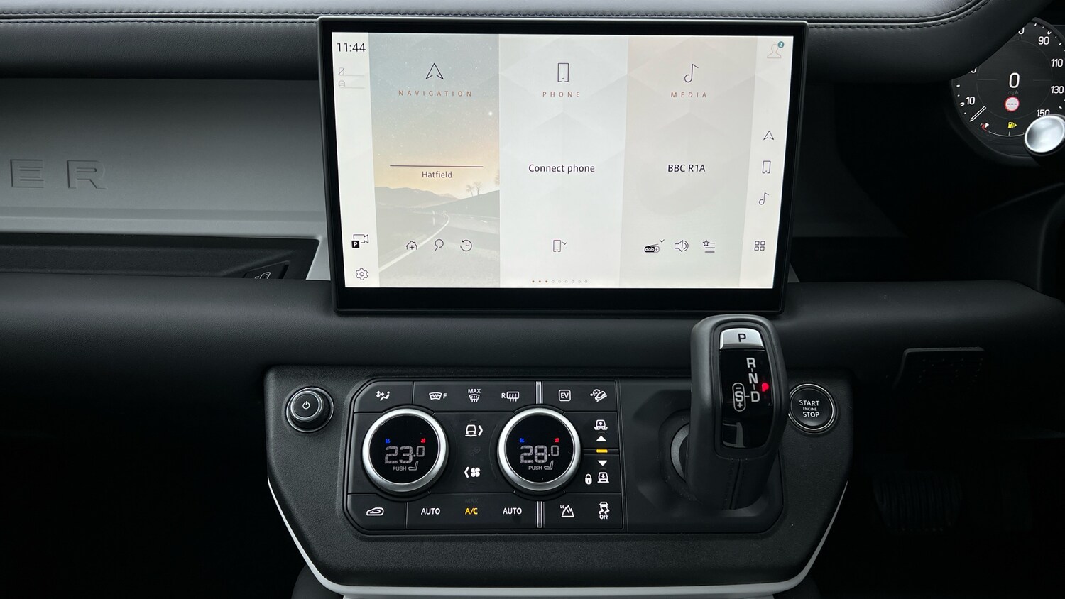 Used Land Rover Defender 2024 for sale - 77610387: Photo 14