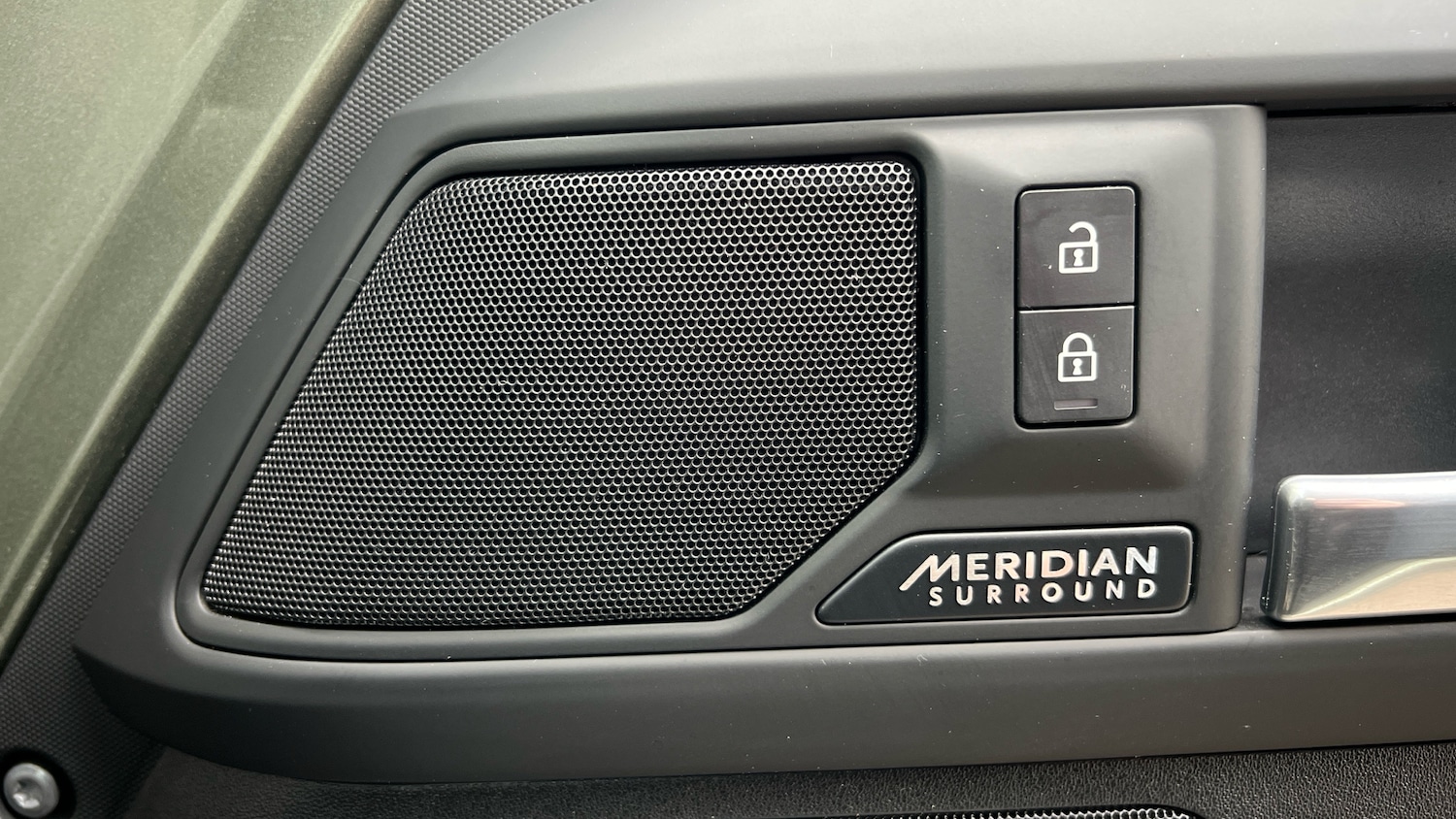 Used Land Rover Defender 2024 for sale - 77610387: Photo 24