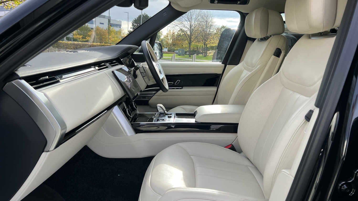 Used Land Rover Range Rover 2022 for sale - 76643235: Photo 3