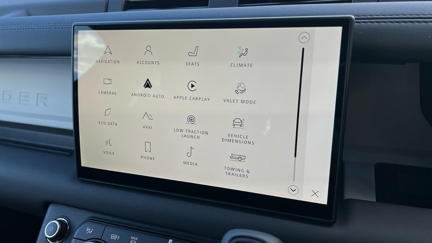 Used Land Rover Defender for sale - 76010650: Photo 25