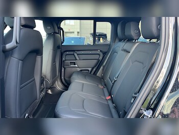 Used Land Rover Defender for sale - 76010650: Photo 4