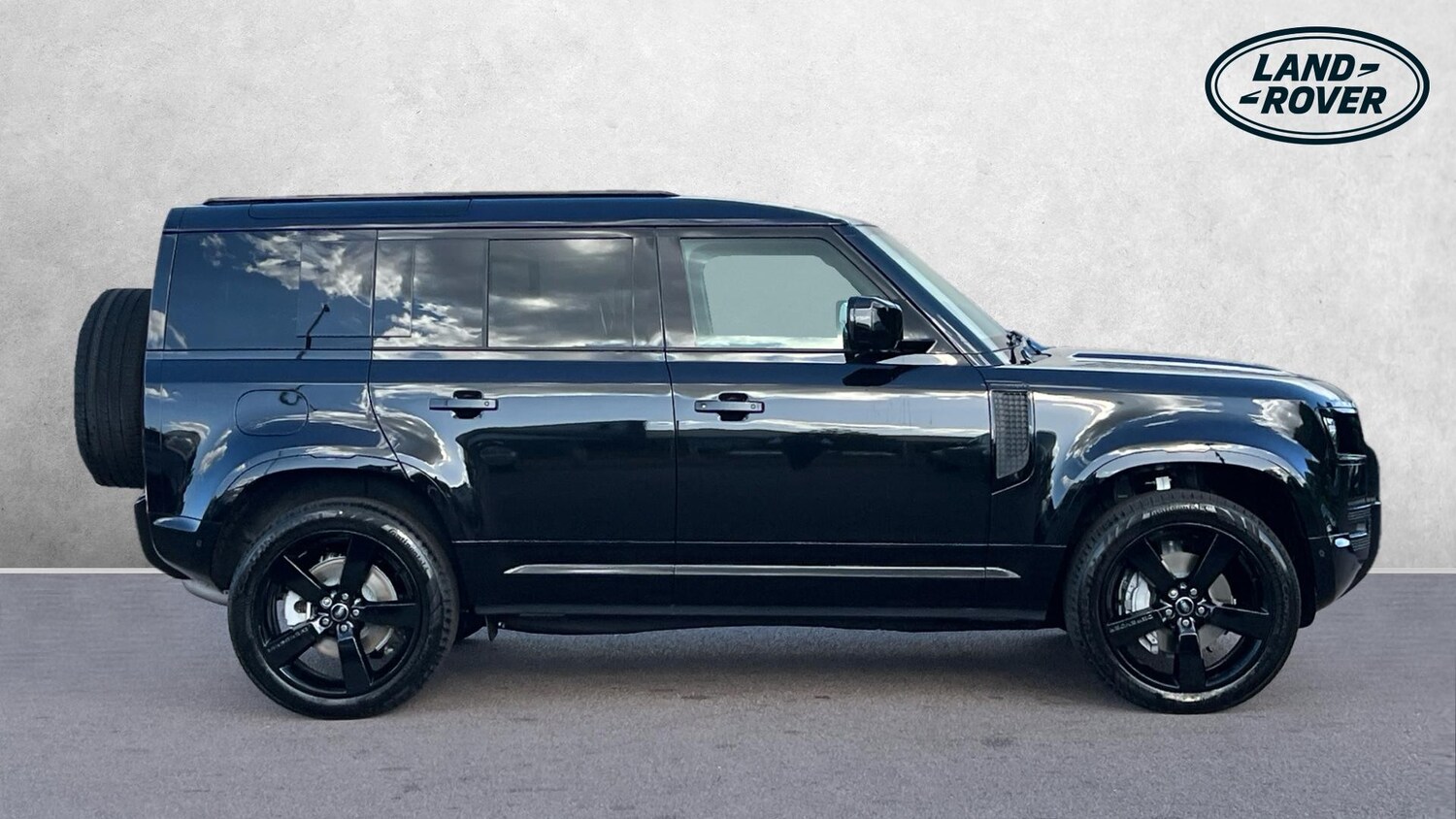 Used Land Rover Defender for sale - 76010650: Photo 5