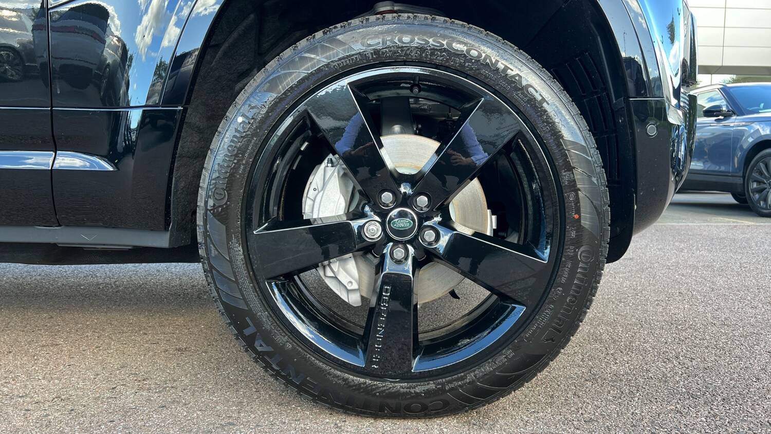 Used Land Rover Defender for sale - 76010650: Photo 8