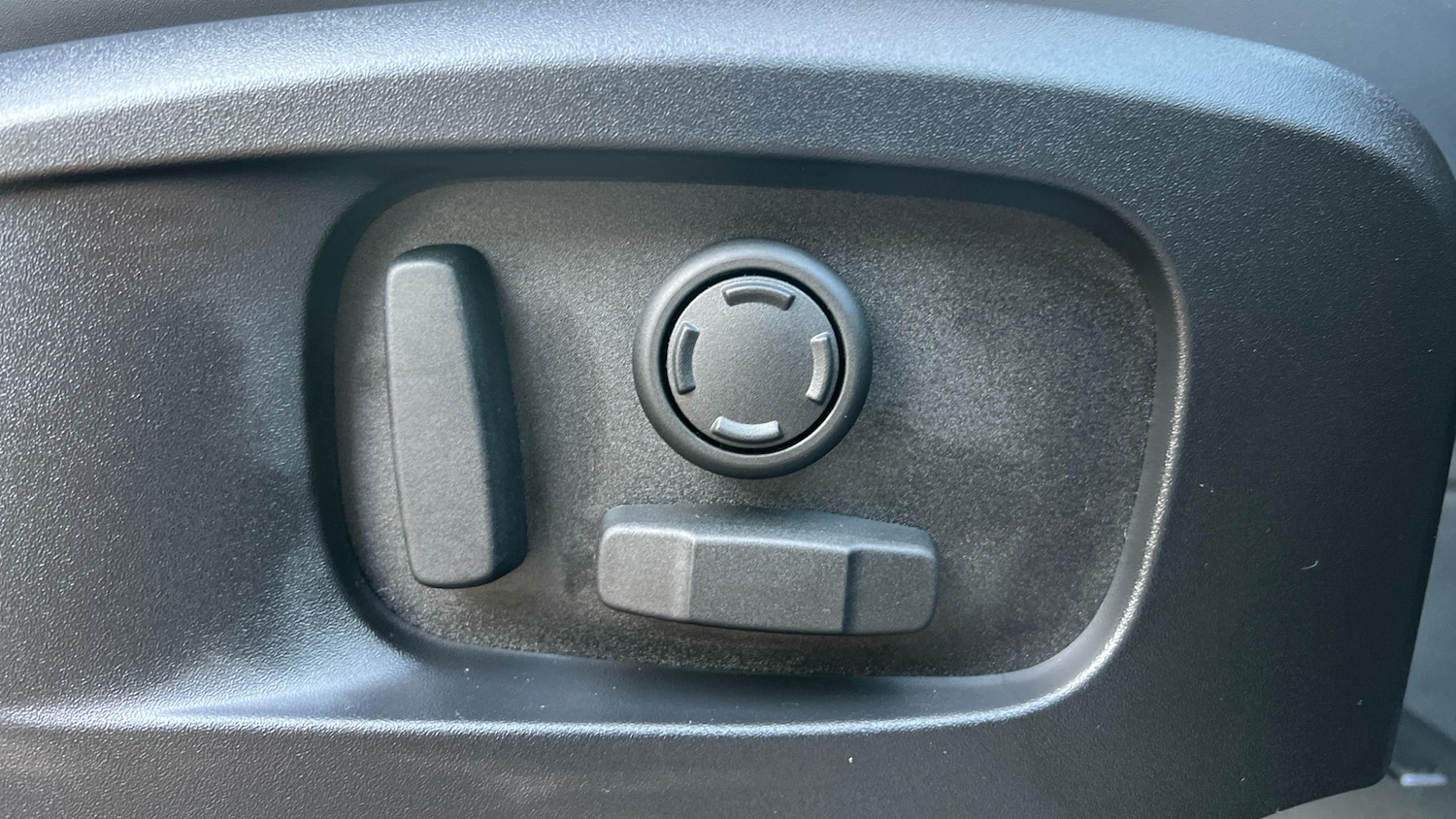 Used Land Rover Defender for sale - 76896843: Photo 23