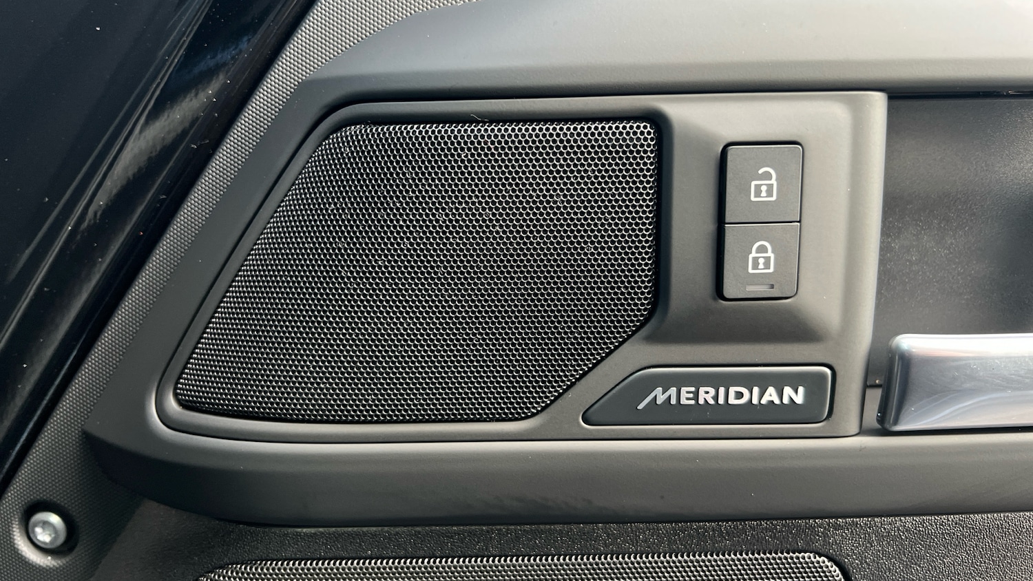 Used Land Rover Defender for sale - 76896843: Photo 25