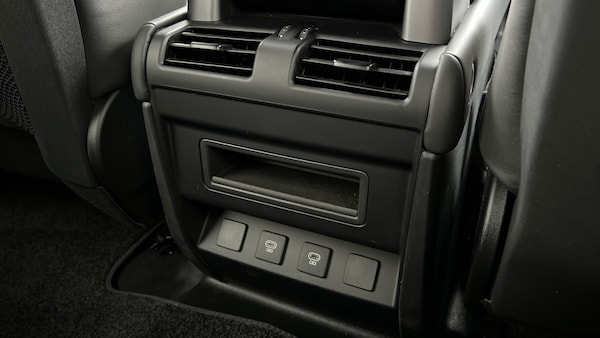 Used Land Rover Defender 2024 for sale - 76257932: Photo 18