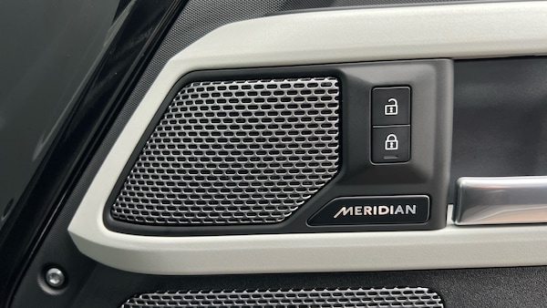 Used Land Rover Defender 2024 for sale - 76257932: Photo 24
