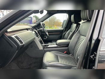 Used Land Rover Discovery 2020 for sale - 76570939: Photo