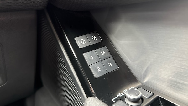 Used Land Rover Range Rover Velar 2022 for sale - 75575317: Photo 23
