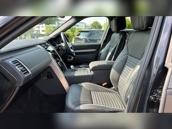 Used Land Rover Discovery 2024 for sale - 75338255: Photo