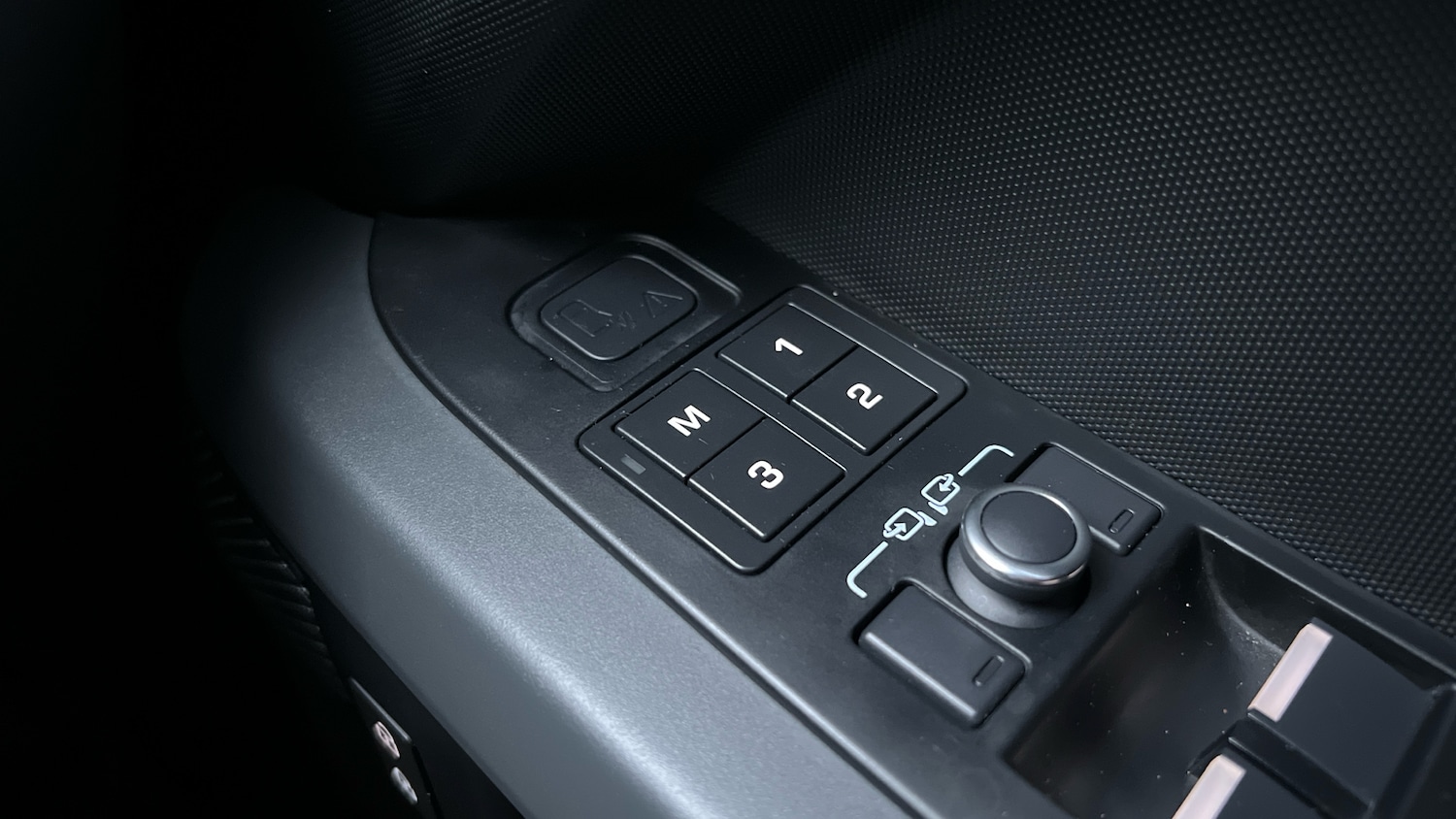 Used Land Rover Defender 2022 for sale - 76864138: Photo 24