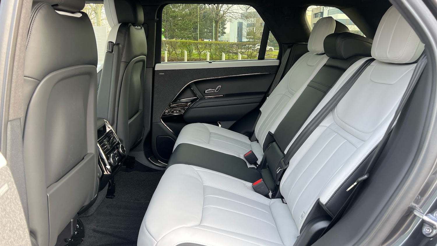 Used Land Rover Range Rover Sport for sale - 77990412: Photo 4