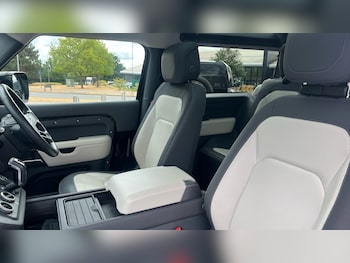 Used Land Rover Defender 2023 for sale - 79508051: Photo