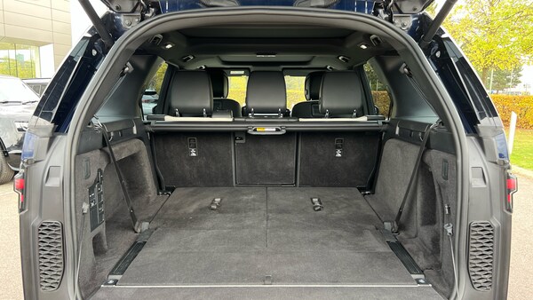 Used Land Rover Discovery 2021 for sale - 76324915: Photo 10