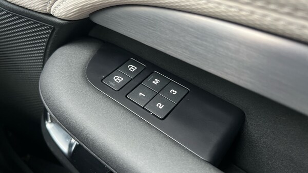 Used Land Rover Discovery 2021 for sale - 76324915: Photo 25