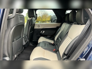 Used Land Rover Discovery 2021 for sale - 76324915: Photo 4