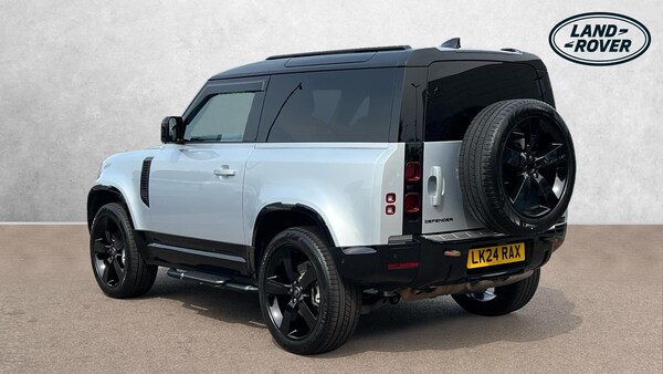 Used Land Rover Defender 2024 for sale - 75575311: Photo 2