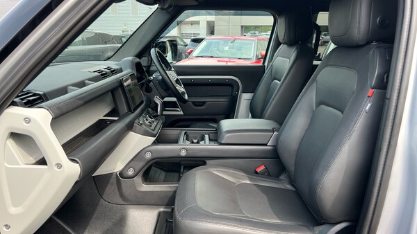 Used Land Rover Defender 2024 for sale - 75575311: Photo 3