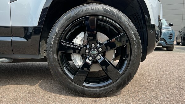 Used Land Rover Defender 2024 for sale - 75575311: Photo 8