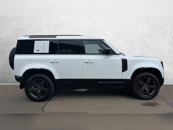 Used Land Rover Defender 2024 for sale - 79359595: Photo