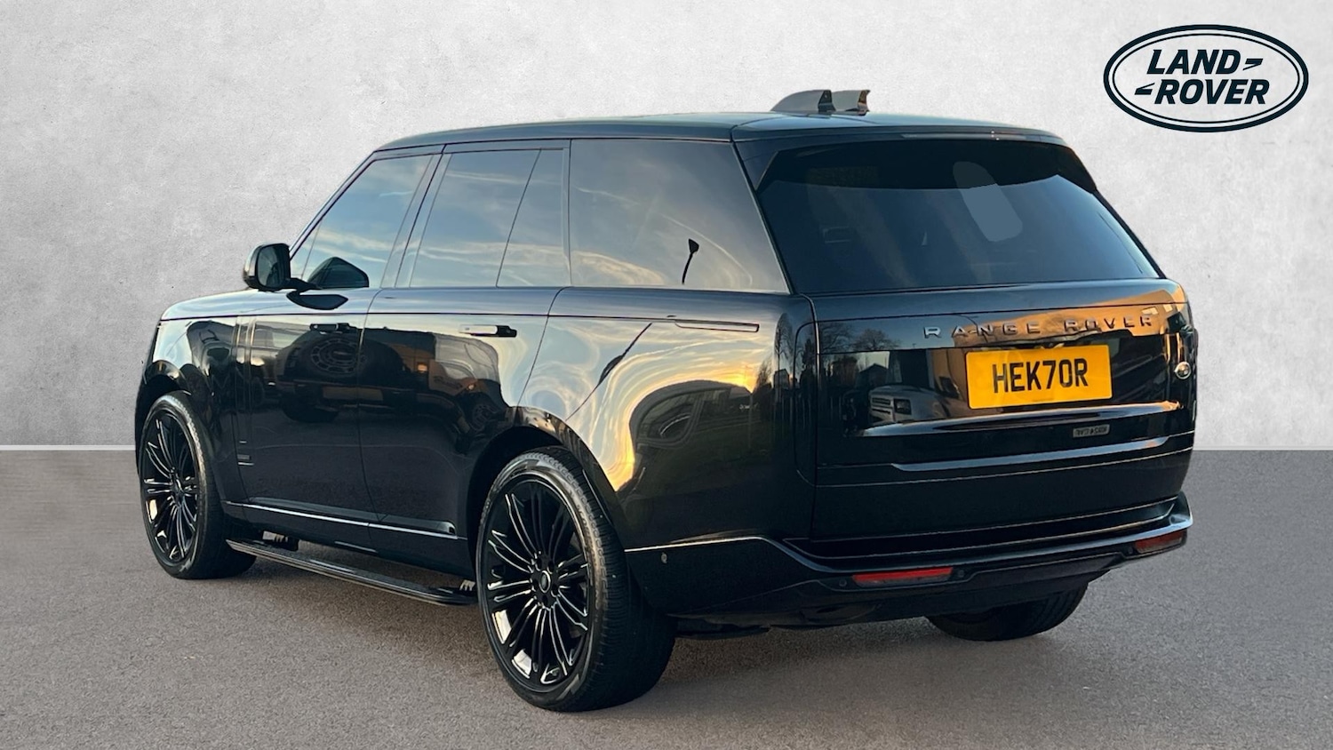 Used Land Rover Range Rover 2023 for sale - 76741030: Photo 2