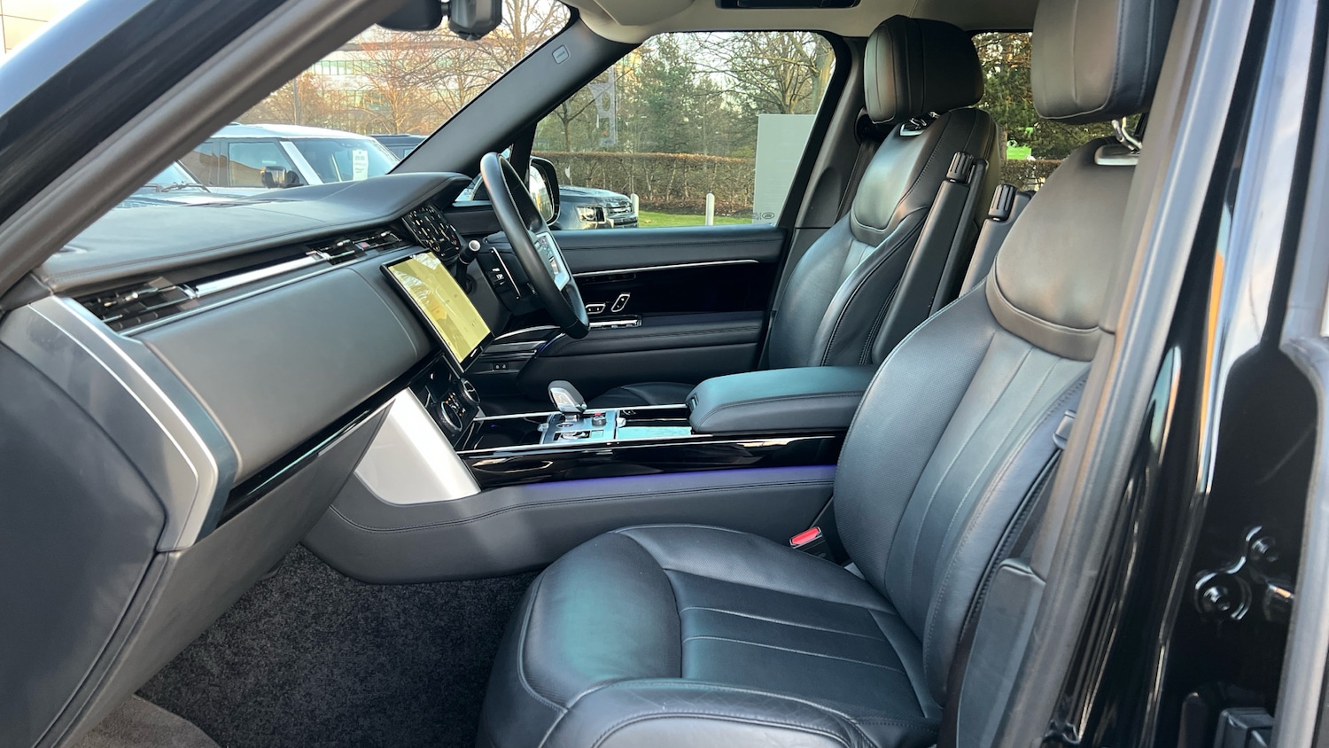 Used Land Rover Range Rover 2023 for sale - 76741030: Photo 3