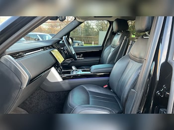 Used Land Rover Range Rover 2023 for sale - 76741030: Photo