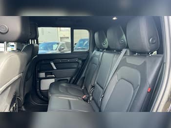 Used Land Rover Defender 2023 for sale - 79739963: Photo