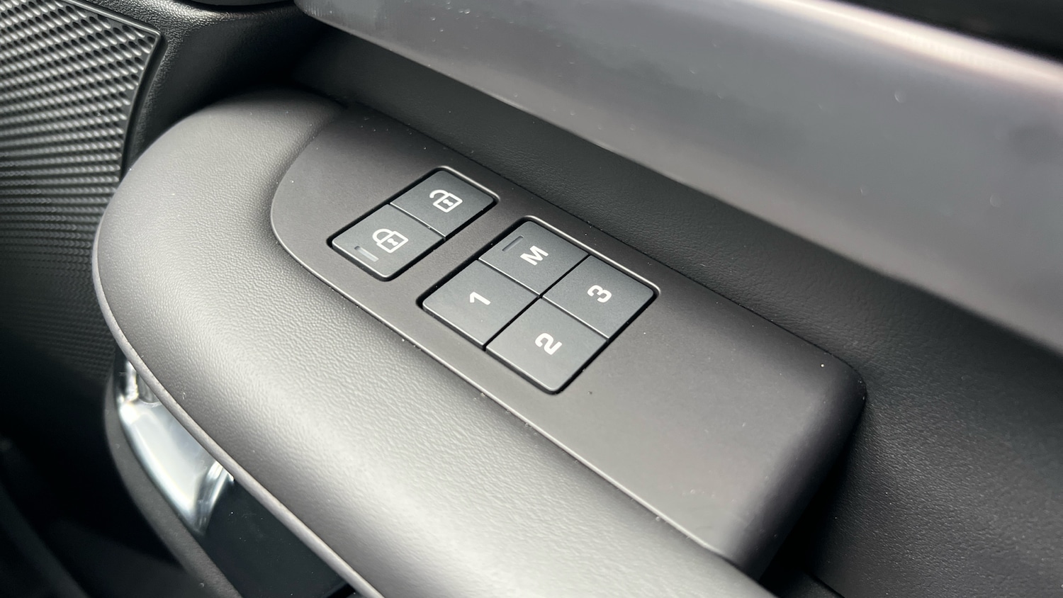 Used Land Rover Discovery for sale - 76387081: Photo 25