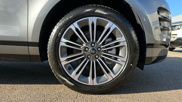 Used Land Rover Range Rover Evoque 2025 for sale - 75656327: Photo 8