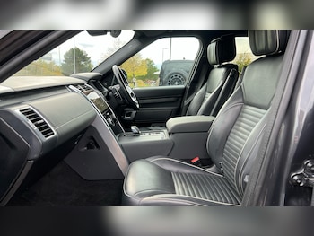 Used Land Rover Discovery 2021 for sale - 76257921: Photo