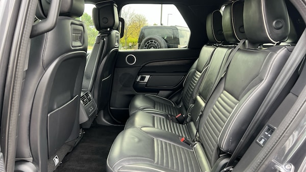 Used Land Rover Discovery 2021 for sale - 76257921: Photo 4