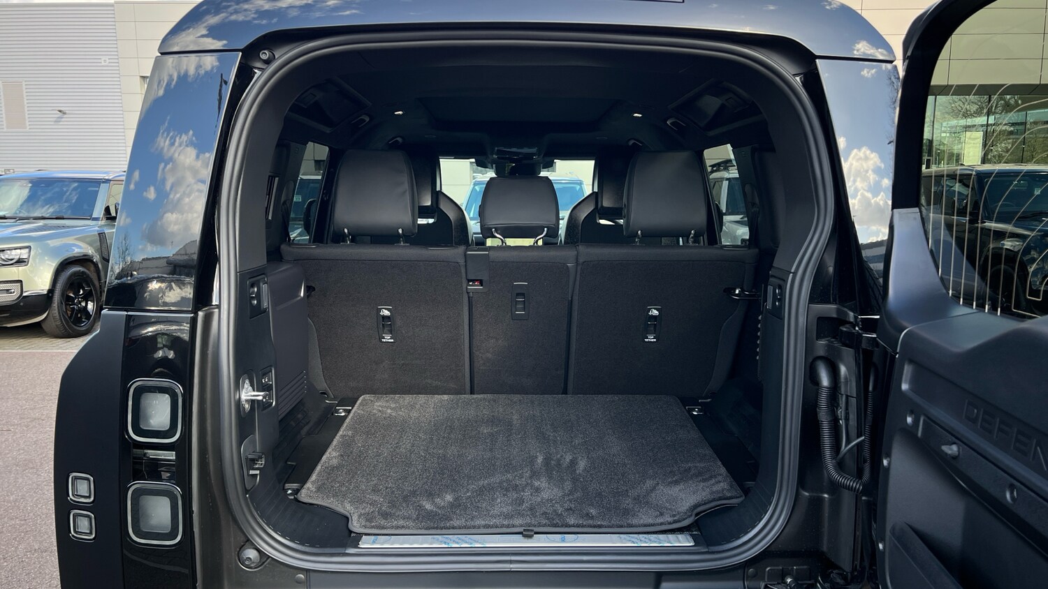 Used Land Rover Defender for sale - 77906367: Photo 10