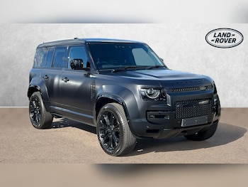 Used Land Rover Defender 2026 for sale - 77906367: Photo