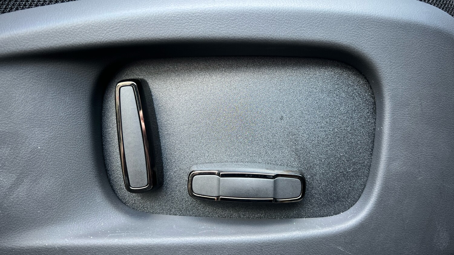 Used Land Rover Defender for sale - 77906367: Photo 23