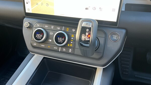Used Land Rover Defender for sale - 76198021: Photo 13