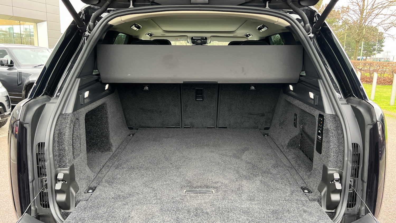 Used Land Rover Range Rover 2024 for sale - 76770155: Photo 10