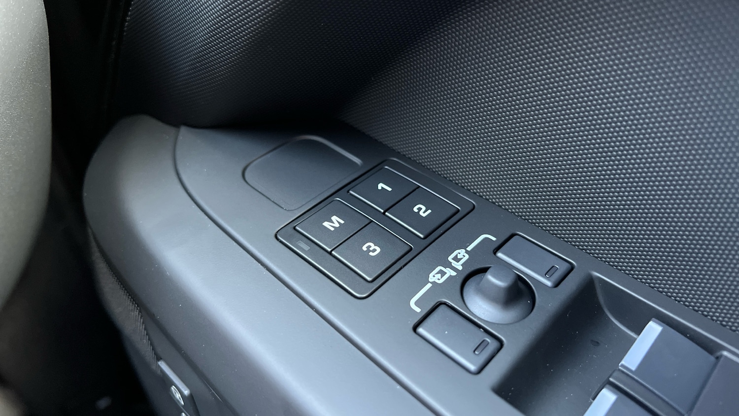 Used Land Rover Defender for sale - 78045728: Photo 23