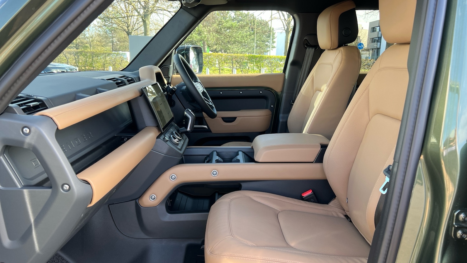 Used Land Rover Defender for sale - 78045728: Photo 3