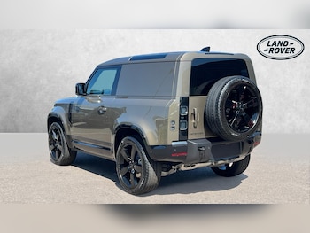Used Land Rover Defender 2026 for sale - 78956539: Photo