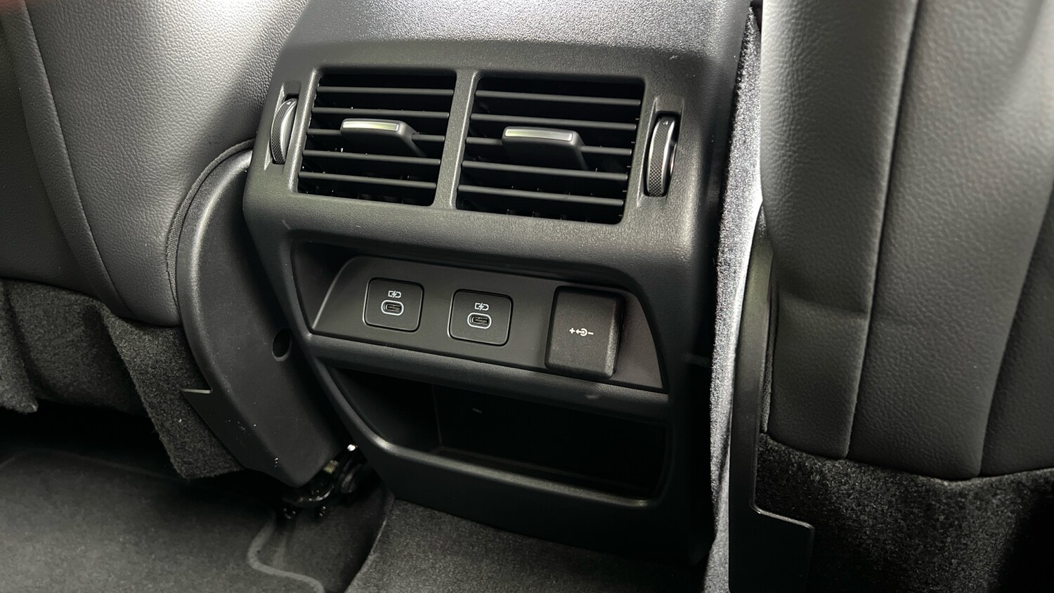 Used Land Rover Discovery Sport for sale - 76082145: Photo 18