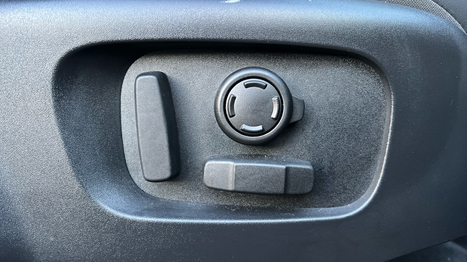 Used Land Rover Discovery Sport 2023 for sale - 77065536: Photo 22