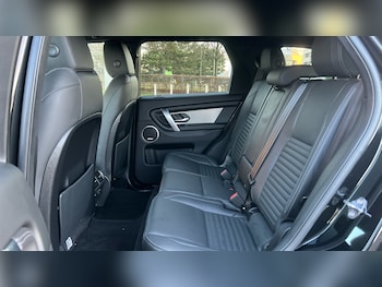 Used Land Rover Discovery Sport 2023 for sale - 77065536: Photo