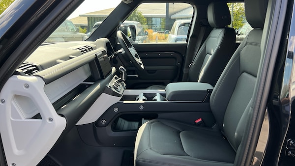 Used Land Rover Defender for sale - 75621553: Photo 3
