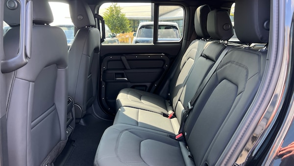 Used Land Rover Defender for sale - 75621553: Photo 4