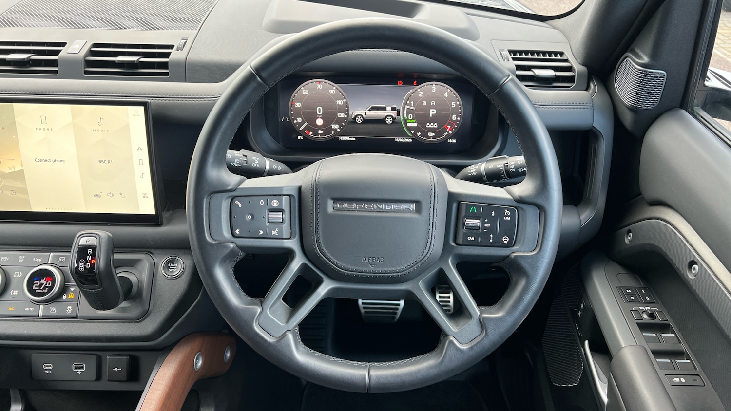 Used Land Rover Defender 2024 for sale - 77465879: Photo 15